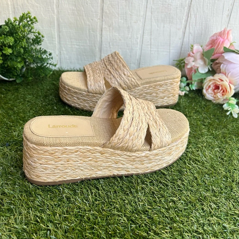 Larroudé Women's Ash Braided natural  Raffia Flatform Sandals size 6.5 like new